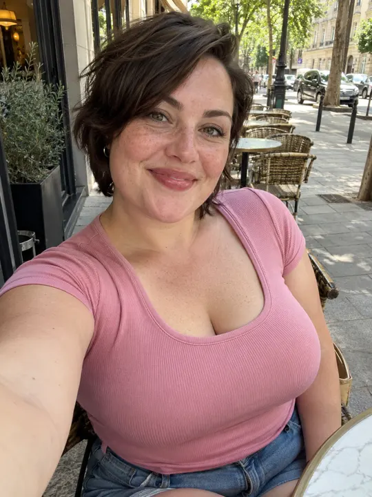Fictional adult example: Scarlett7