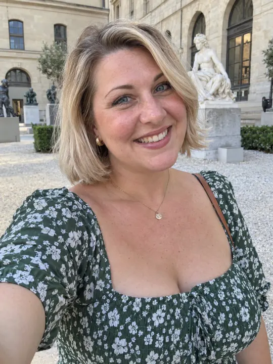 Fictional adult example: Tara8